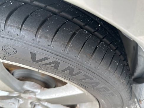 Used 2008 Pontiac G6 GT w/ Sport Package image 8