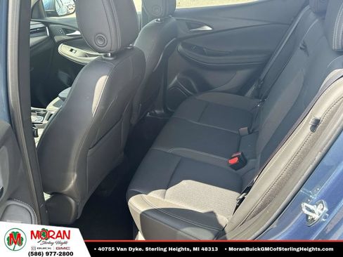 Certified 2024 Buick Encore GX Preferred w/ Comfort Package FWD image 11