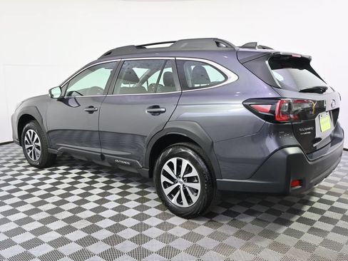 Used 2024 Subaru Outback AWD/4WD image 3