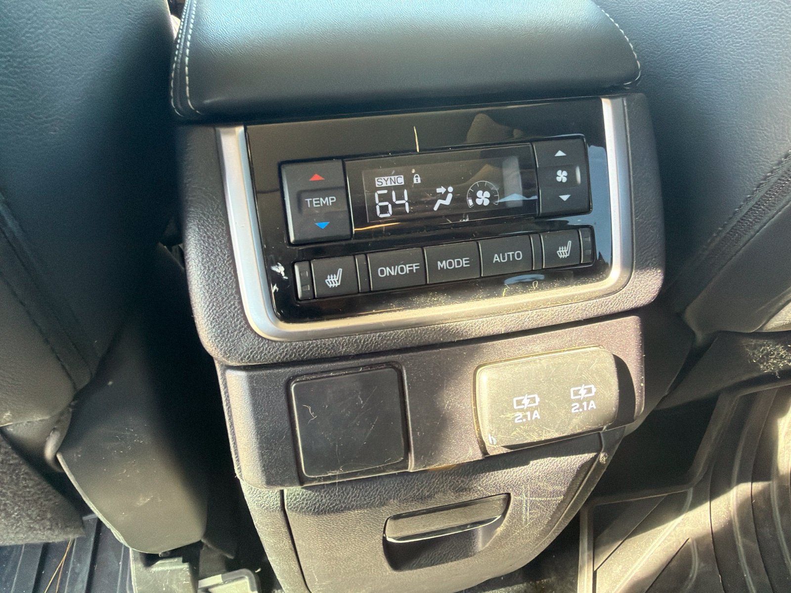 Used 2022 Subaru Ascent Limited w/ Technology Package AWD/4WD image 23