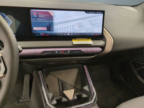 Certified 2025 BMW X3 xDrive30i w/ Premium Package image 19