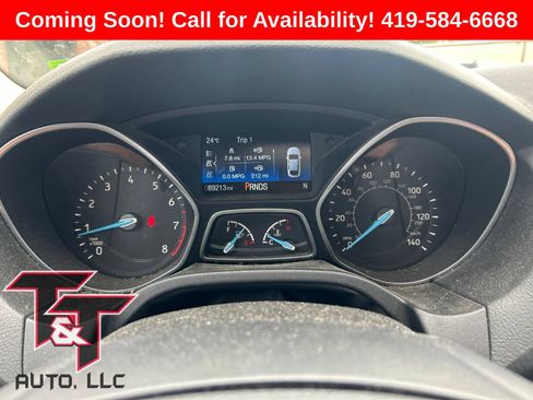 Used 2018 Ford Focus SEL w/ Cold Weather Package FWD image 10