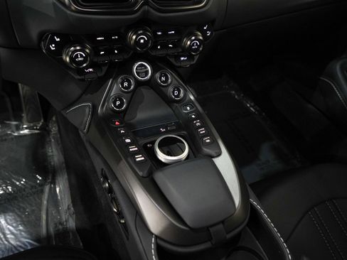 Used 2022 Aston Martin V8 Vantage Coupe RWD image 12