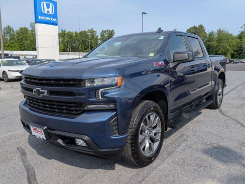 Used 2022 Chevrolet Silverado 1500 RST w/ Z71 Off-Road Package AWD/4WD image 4