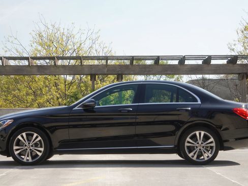 Used 2018 Mercedes-Benz C 300 4MATIC Sedan image 17