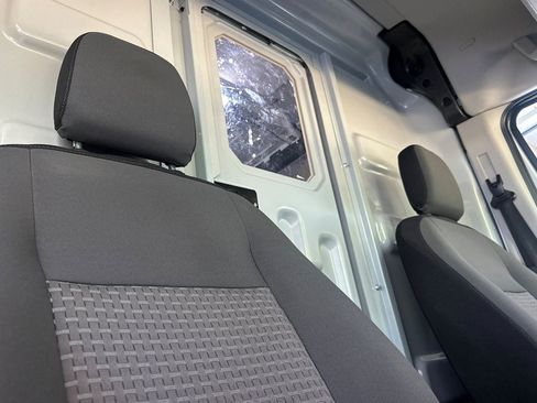 Used 2022 Ford E-Transit Medium Roof w/ Load Area Protection Package image 19