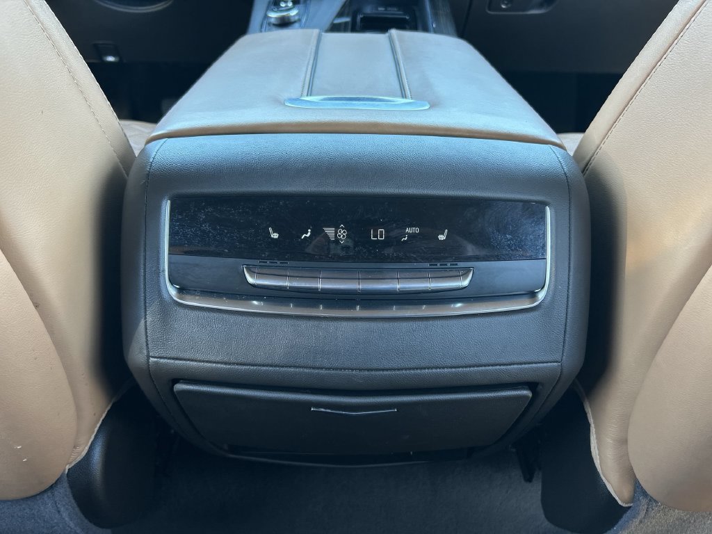 Used 2022 Cadillac Escalade ESV Sport w/ Touring Package AWD/4WD image 22