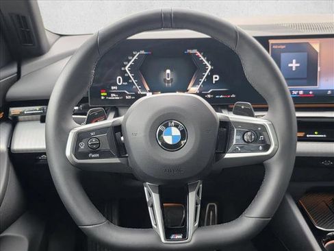 Used 2026 BMW 530i xDrive AWD/4WD image 17