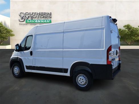 New 2026 RAM ProMaster 2500 FWD image 3