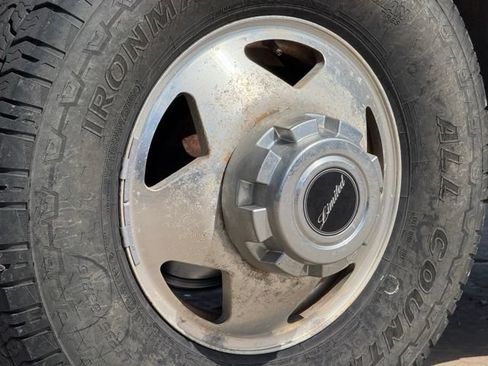 Used 2001 Ford F350 Lariat RWD image 13