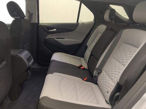 Used 2020 Chevrolet Equinox LS w/ LS Convenience Package FWD image 18