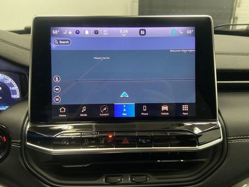 Certified 2024 Jeep Compass Limited w/ High Altitude Package image 10