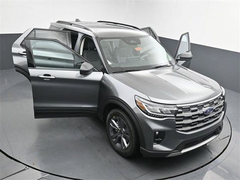 New 2026 Ford Explorer Active w/ Active Comfort Package image 32