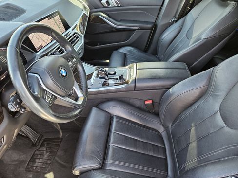 Used 2019 BMW X5 xDrive40i w/ Premium Package image 15