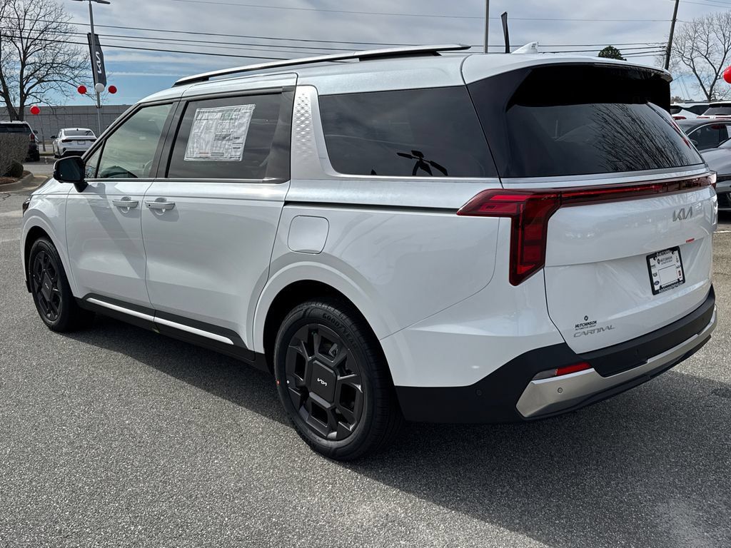 New 2026 Kia Carnival SX FWD image 5
