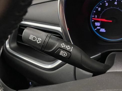 Used 2021 Chevrolet Equinox LT AWD/4WD image 29