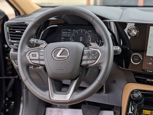 Used 2025 Lexus NX 350 AWD image 19