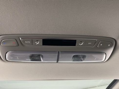 Used 2023 Kia Telluride EX w/ EX Captain's Chair Package image 46