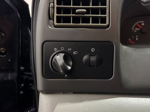 Used 2002 Ford F250 XLT image 24