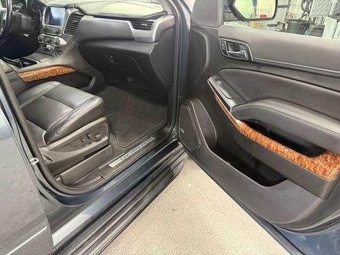 Used 2020 Chevrolet Tahoe Premier AWD/4WD image 20