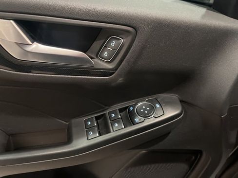 Used 2025 Ford Escape ST-Line image 10