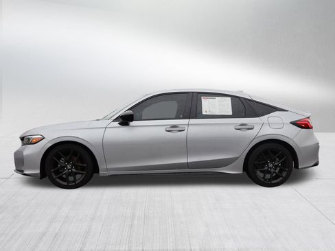 Used 2025 Honda Civic Sport image 3