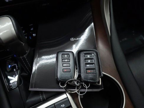 Used 2022 Lexus RX 350L Premium w/ Premium Package AWD/4WD image 46