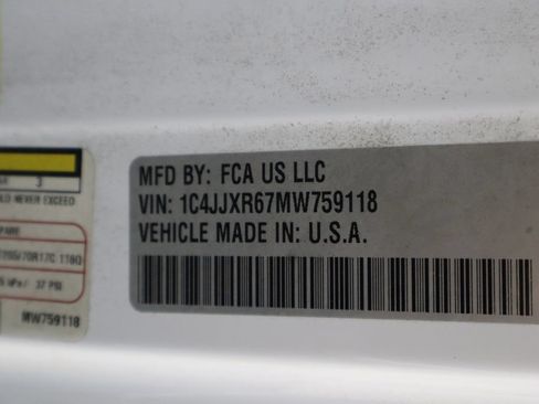 Used 2021 Jeep Wrangler Unlimited Rubicon 4xe w/ Steel Bumper Group AWD/4WD image 39