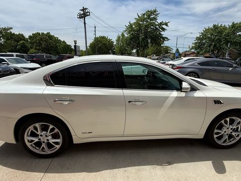 Used 2014 Nissan Maxima 3.5 SV w/ Cold Package FWD image 8