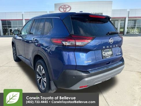 Used 2023 Nissan Rogue SV AWD/4WD image 3