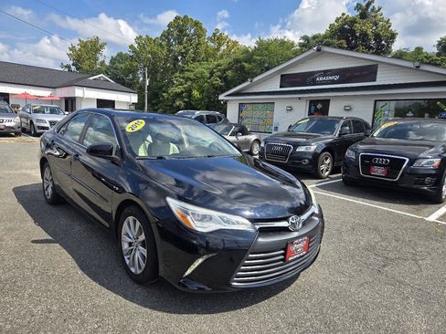Used 2015 Toyota Camry XLE FWD image 4