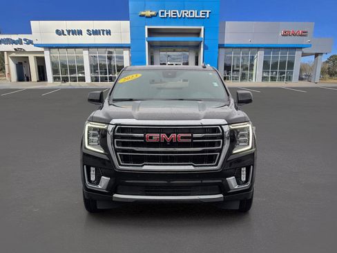 Certified 2023 GMC Yukon SLT w/ SLT Luxury Package image 2