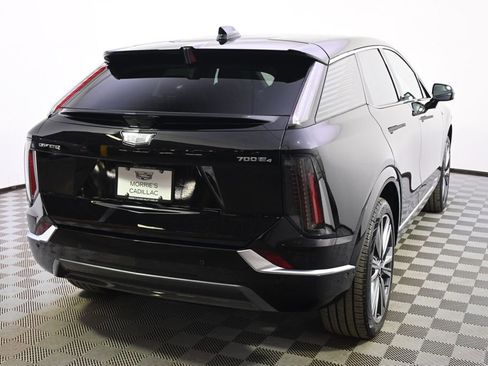 New 2026 Cadillac Optiq Luxury 2 w/ LPO, Floor Liner Package AWD/4WD image 6