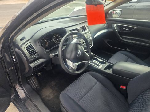 Used 2017 Nissan Altima 2.5 S w/ Power Driver Seat Package FWD image 17