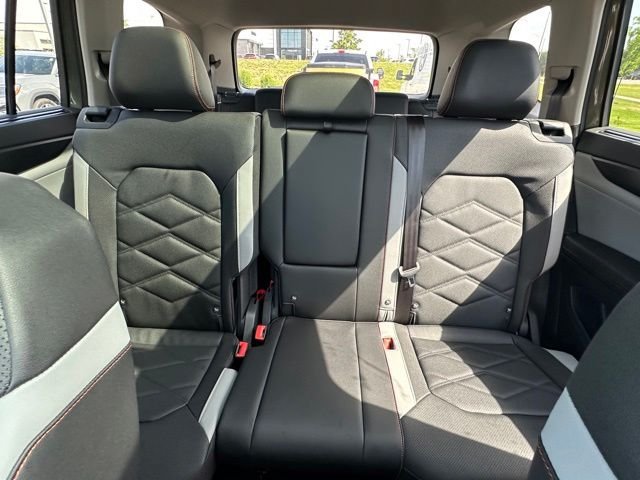 New 2026 Volkswagen Atlas Peak Edition AWD/4WD image 28
