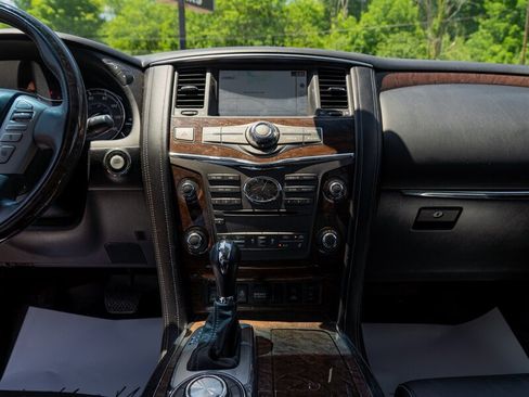 Used 2017 INFINITI QX80 4WD w/ Driver Assistance Package image 36