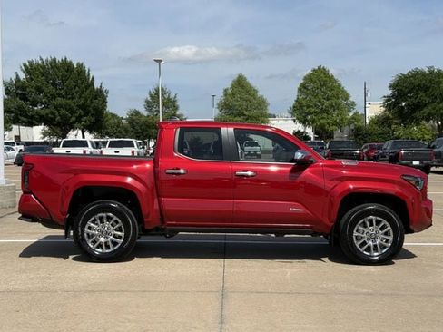 Used 2024 Toyota Tacoma Limited AWD/4WD image 3