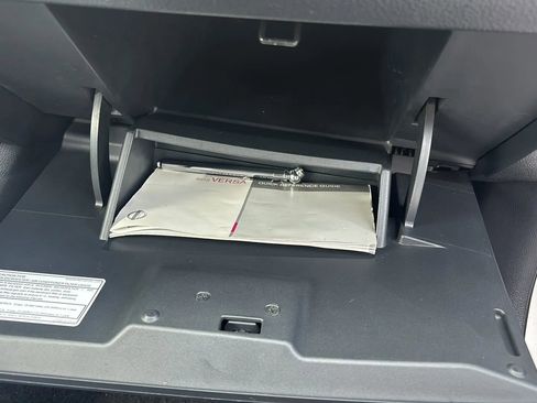 Used 2010 Nissan Versa 1.8 S FWD image 19