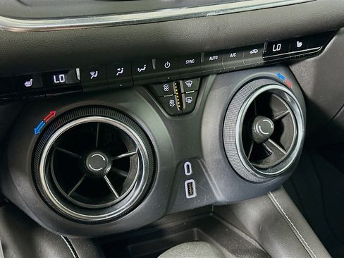Used 2024 Chevrolet Blazer LT w/ Convenience Package FWD image 23