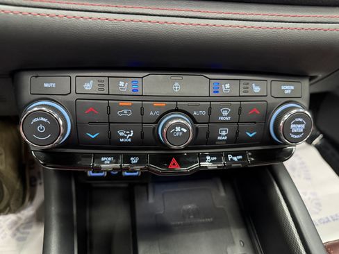 Used 2024 Dodge Durango R/T w/ Tow 'N Go Group AWD/4WD image 16