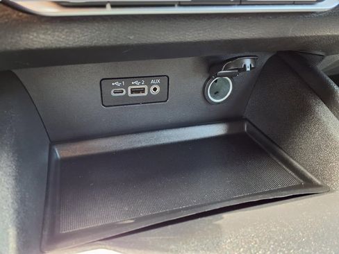 Certified 2025 Nissan Altima 2.5 SV FWD image 9