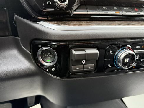 New 2026 GMC Sierra 1500 Elevation image 18