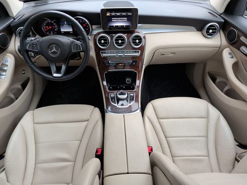 Used 2018 Mercedes-Benz GLC 300 300 image 23