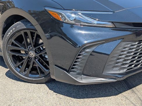 Used 2026 Toyota Camry SE FWD image 10