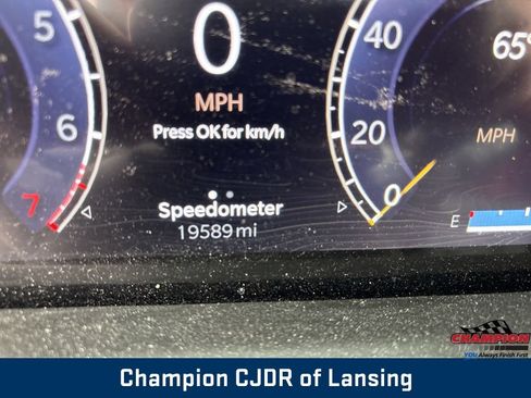 Used 2023 Jeep Grand Cherokee L Limited AWD/4WD image 20