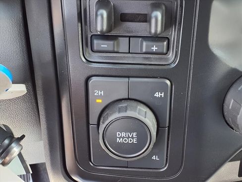 New 2025 Ford F550 4x4 Regular Cab Super Duty image 9