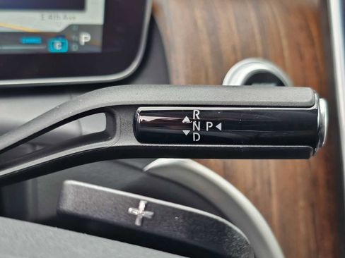 Used 2023 Mercedes-Benz GLC 300 4MATIC image 32