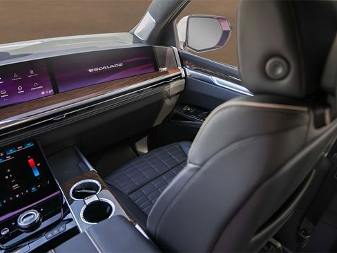 Used 2025 Cadillac Escalade Sport Platinum image 29