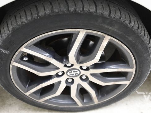 Used 2014 Scion tC FWD image 10