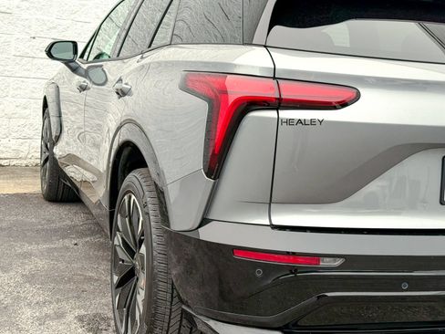 Certified 2024 Chevrolet Blazer EV RS AWD/4WD image 9